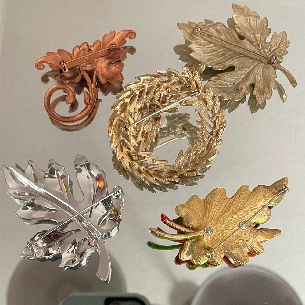 Lot of 5 Vintage Fall Leaf Brooch Set